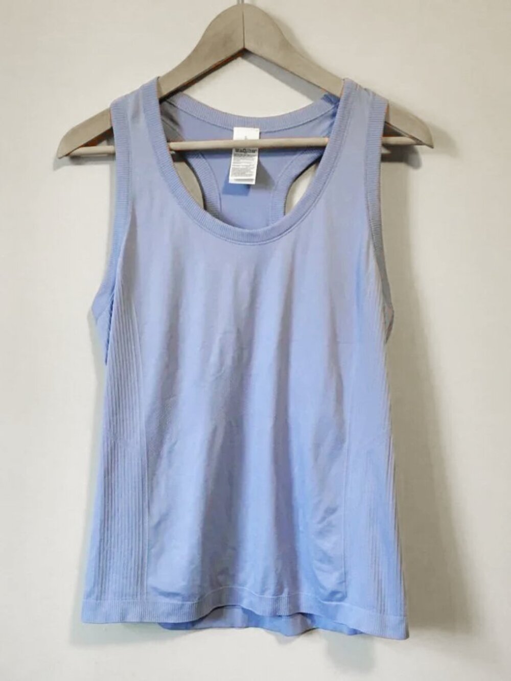 Old Navy Active Pale Periwinkle Blue Textured Racerback Tank XL - Picture 1 of 12